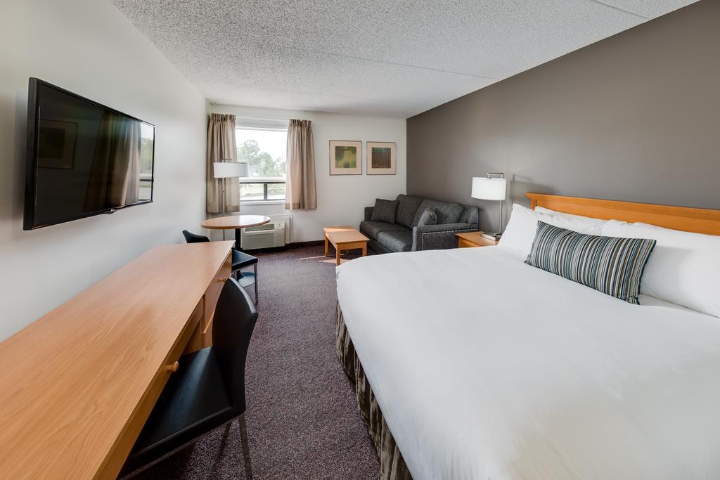 Heritage Inn Hotel & Convention Centre - Moose Jaw Exterior photo