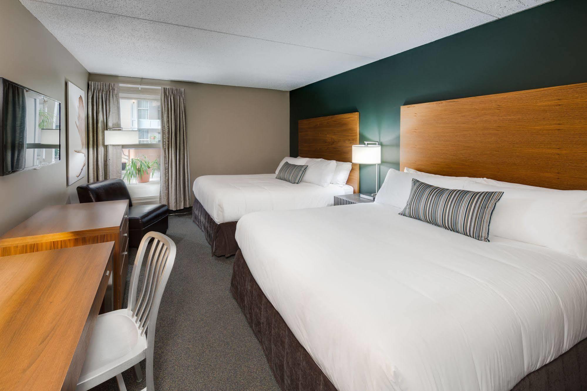 Heritage Inn Hotel & Convention Centre - Moose Jaw Exterior photo
